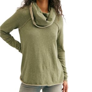 FREE PEOPLE SWEATER